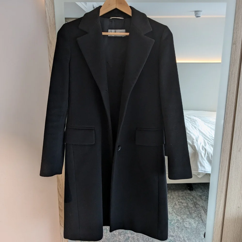 MaxMara Gorgeous Virgin Wool Coat - size 36 - Picture 2 of 14